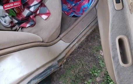Mitsubishi Mirage VI рестайлинг, 1999 год, 150 000 рублей, 12 фотография