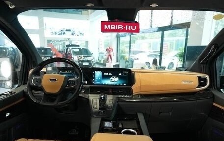 Ford Tourneo Custom I рестайлинг, 2024 год, 6 567 000 рублей, 4 фотография
