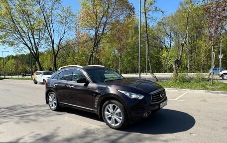 Infiniti QX70, 2014 год, 2 099 000 рублей, 2 фотография