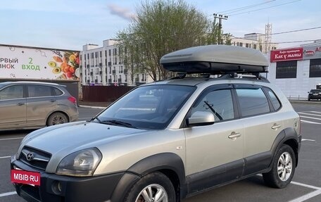 Hyundai Tucson III, 2008 год, 585 000 рублей, 2 фотография