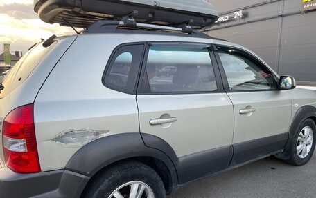 Hyundai Tucson III, 2008 год, 585 000 рублей, 17 фотография