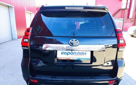 Toyota Land Cruiser Prado 150 рестайлинг 2, 2020 год, 6 200 000 рублей, 6 фотография