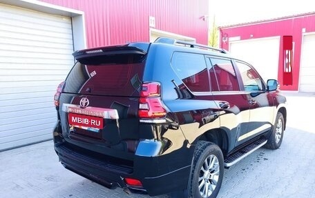 Toyota Land Cruiser Prado 150 рестайлинг 2, 2020 год, 6 200 000 рублей, 3 фотография