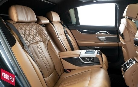 BMW 7 серия, 2015 год, 2 999 000 рублей, 11 фотография