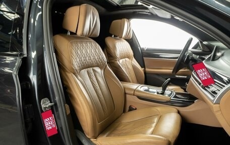 BMW 7 серия, 2015 год, 2 999 000 рублей, 12 фотография