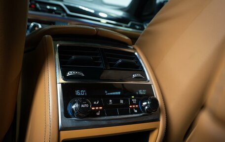 BMW 7 серия, 2015 год, 2 999 000 рублей, 38 фотография