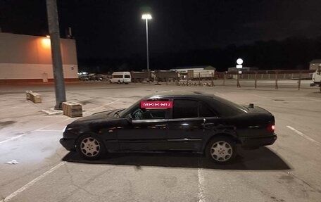 Mercedes-Benz E-Класс, 1995 год, 235 000 рублей, 8 фотография