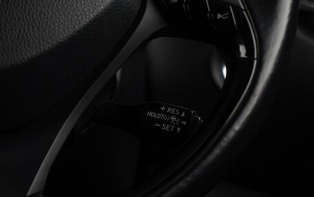 Toyota C-HR I рестайлинг, 2017 год, 2 000 000 рублей, 16 фотография