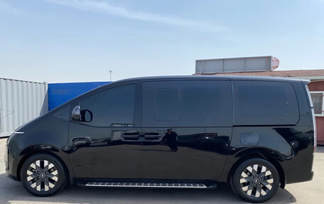 Hyundai Staria, 2023 год, 4 440 800 рублей, 7 фотография