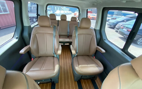 Hyundai Staria, 2023 год, 4 440 800 рублей, 16 фотография