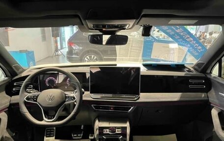 Volkswagen Tiguan, 2025 год, 4 250 000 рублей, 8 фотография