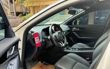 Mazda CX-4, 2021 год, 1 800 000 рублей, 9 фотография