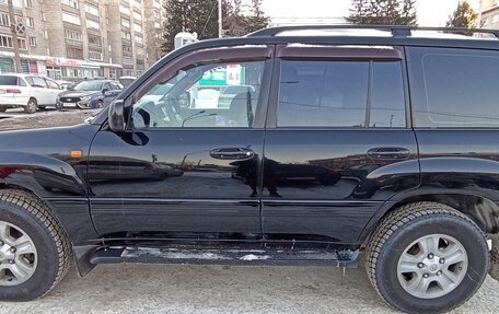 Toyota Land Cruiser 100 рестайлинг 2, 2004 год, 1 850 000 рублей, 15 фотография