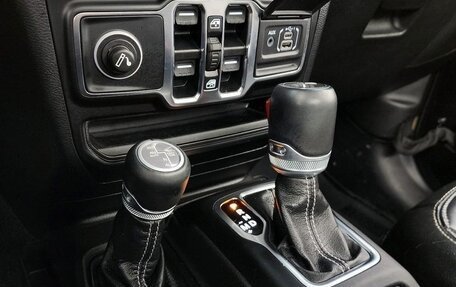 Jeep Wrangler, 2022 год, 4 050 000 рублей, 12 фотография