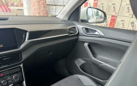 Volkswagen T-Cross I, 2021 год, 1 480 442 рублей, 8 фотография
