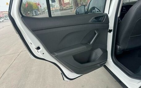 Volkswagen T-Cross I, 2021 год, 1 480 442 рублей, 9 фотография