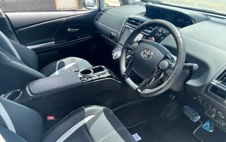 Toyota Prius Alpha I (ZVW40/41), 2021 год, 1 518 000 рублей, 10 фотография