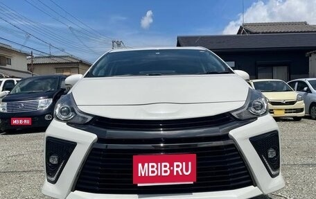 Toyota Prius Alpha I (ZVW40/41), 2021 год, 1 518 000 рублей, 8 фотография