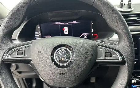 Skoda Superb III рестайлинг, 2021 год, 2 200 000 рублей, 8 фотография