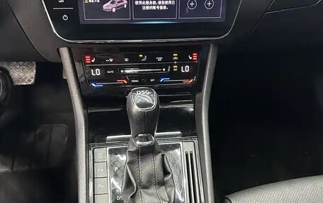Skoda Superb III рестайлинг, 2021 год, 2 200 000 рублей, 9 фотография