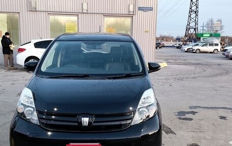 Toyota ISis I, 2017 год, 2 150 000 рублей, 2 фотография