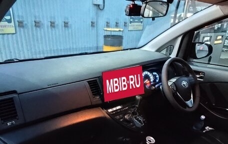 Toyota ISis I, 2017 год, 2 150 000 рублей, 5 фотография