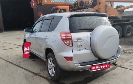 Toyota RAV4, 2011 год, 1 700 000 рублей, 4 фотография