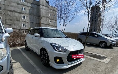 Suzuki Swift V, 2018 год, 1 550 000 рублей, 4 фотография