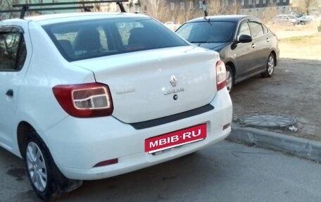Renault Logan II, 2018 год, 650 000 рублей, 2 фотография