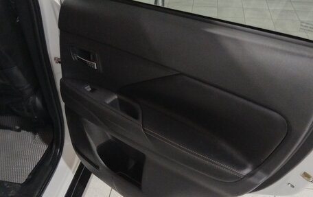 Mitsubishi Outlander III рестайлинг 3, 2013 год, 1 680 000 рублей, 12 фотография