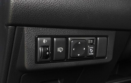 Nissan Tiida, 2011 год, 899 000 рублей, 16 фотография