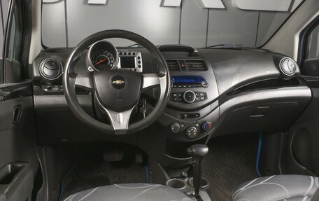 Chevrolet Spark III, 2011 год, 659 000 рублей, 6 фотография