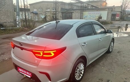 KIA Rio IV, 2019 год, 1 550 000 рублей, 2 фотография
