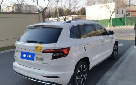 Skoda Karoq I, 2022 год, 1 580 000 рублей, 4 фотография