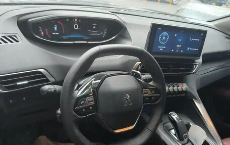 Peugeot 4008, 2022 год, 1 950 000 рублей, 5 фотография