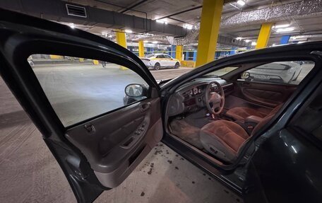 Dodge Stratus II, 2001 год, 331 331 рублей, 19 фотография