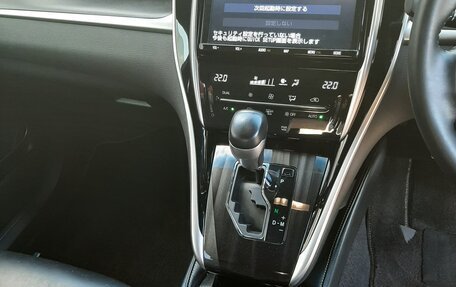 Toyota Harrier, 2018 год, 2 920 000 рублей, 7 фотография