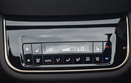 Infiniti QX80, 2024 год, 19 000 000 рублей, 17 фотография