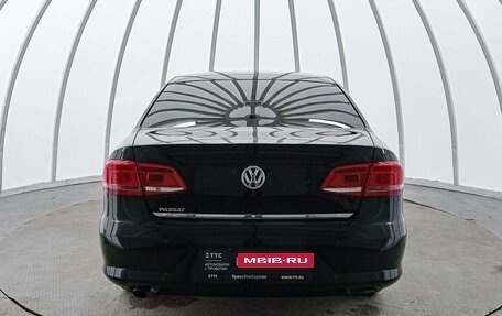 Volkswagen Passat B7, 2011 год, 960 000 рублей, 6 фотография