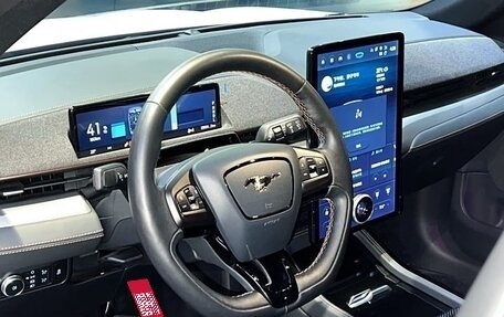 Ford Mustang Mach-E I, 2023 год, 2 980 000 рублей, 8 фотография