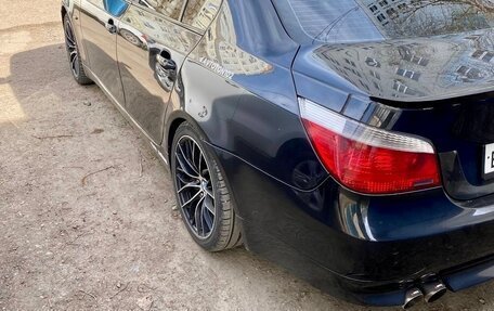 BMW 5 серия, 2005 год, 1 300 000 рублей, 6 фотография