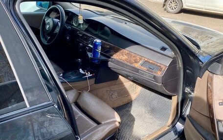 BMW 5 серия, 2005 год, 1 300 000 рублей, 10 фотография