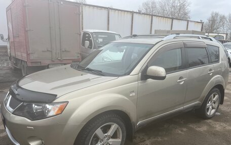 Mitsubishi Outlander III рестайлинг 3, 2008 год, 1 299 999 рублей, 1 фотография
