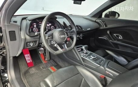 Audi R8, 2022 год, 5 фотография
