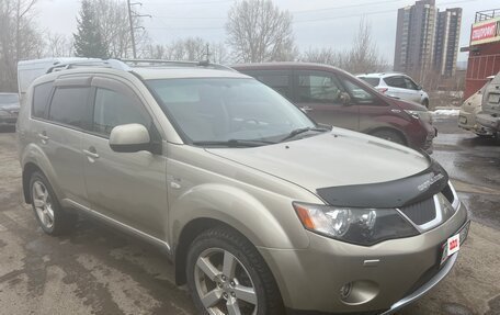 Mitsubishi Outlander III рестайлинг 3, 2008 год, 1 299 999 рублей, 2 фотография