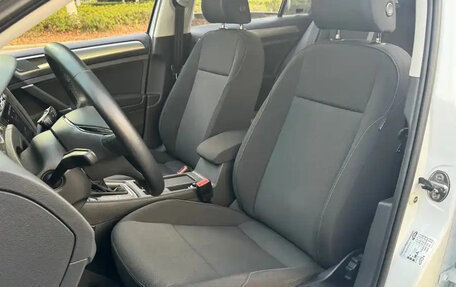 Volkswagen Golf VII, 2020 год, 1 450 000 рублей, 7 фотография