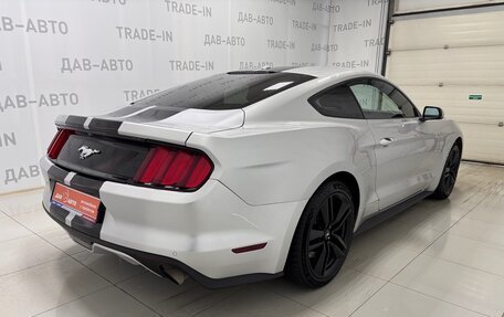 Ford Mustang VI рестайлинг, 2017 год, 2 600 000 рублей, 6 фотография