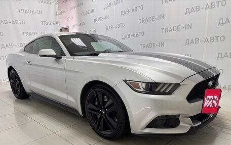 Ford Mustang VI рестайлинг, 2017 год, 2 600 000 рублей, 3 фотография