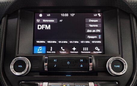 Ford Mustang VI рестайлинг, 2017 год, 2 600 000 рублей, 26 фотография