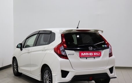 Honda Fit III, 2013 год, 580 000 рублей, 7 фотография